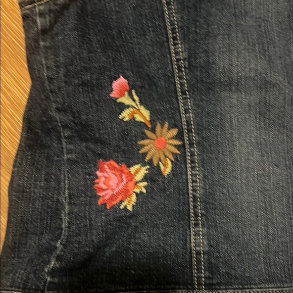 d. jeans Dark Blue Denim Vest with Floral Embroidery small - Picture 6 of 6